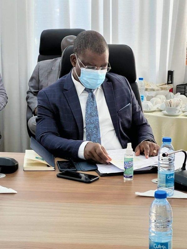 <br />
<b>Notice</b>:  Undefined index: title in <b>/home/gov/public_html/portais-governo-producao/themes/portalweb/galeria-itens.php</b> on line <b>148</b><br />
