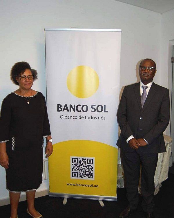 <br />
<b>Notice</b>:  Undefined index: title in <b>/home/gov/public_html/portais-governo-producao/themes/portalweb/galeria-itens.php</b> on line <b>148</b><br />
